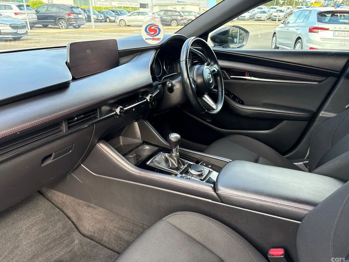 Mazda Mazda3 Hatchback, Petrol, 2024, White