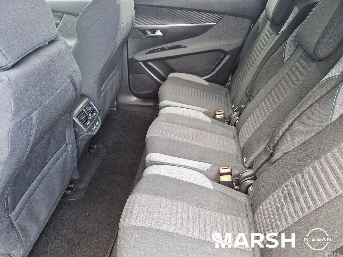 Peugeot 5008 SUV, Diesel, 2023, Grey