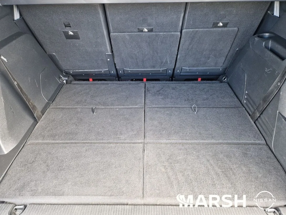 Peugeot 5008 SUV, Diesel, 2023, Grey
