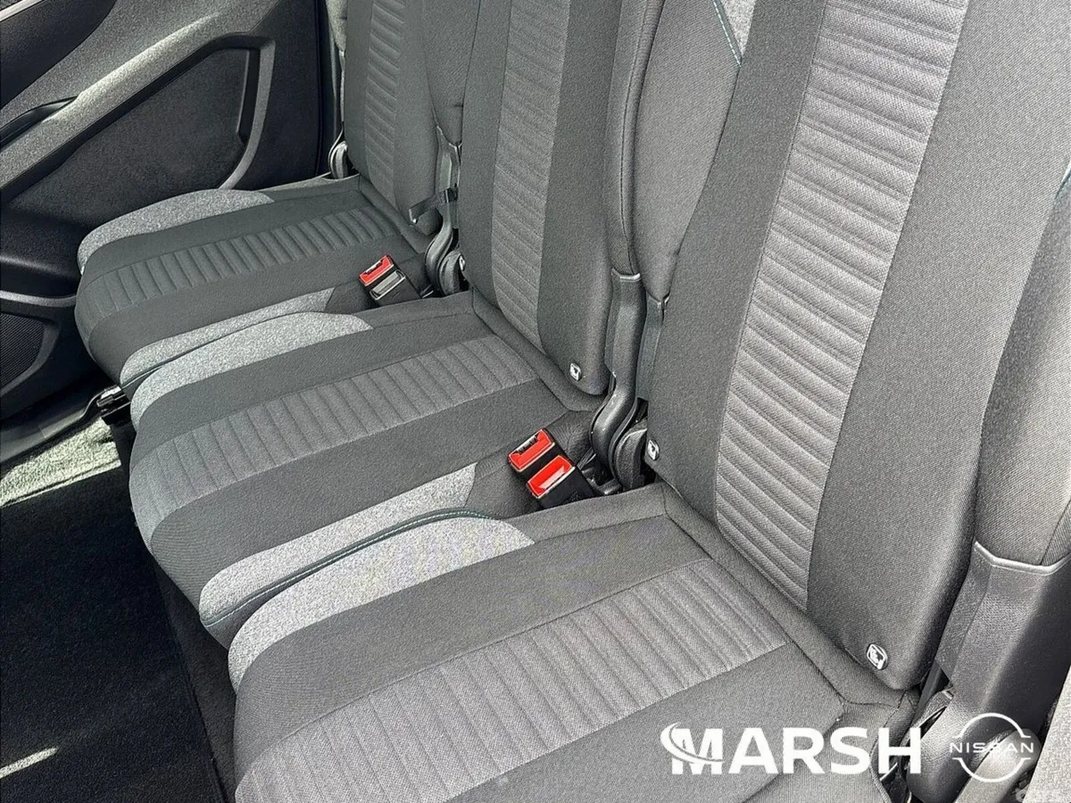 Peugeot 5008 SUV, Diesel, 2023, Grey