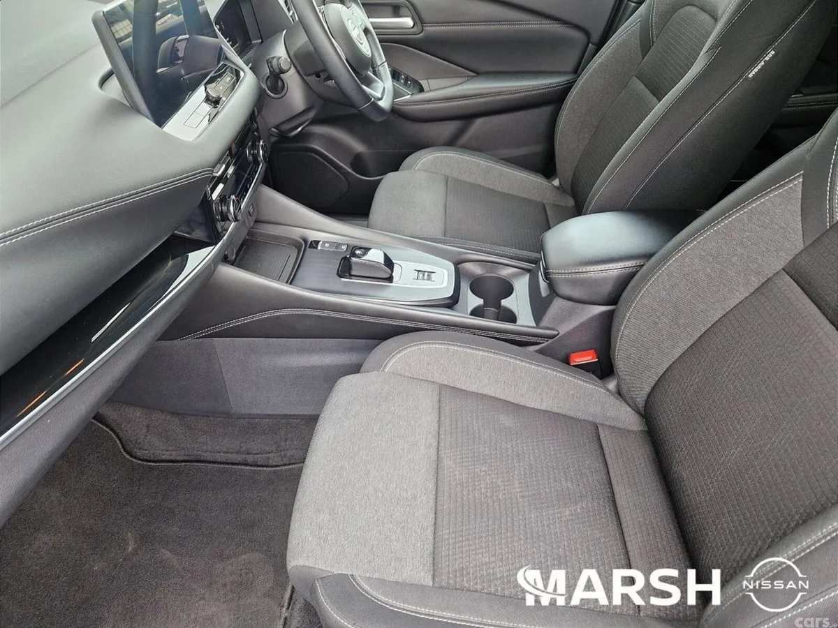 Nissan Qashqai MPV, Petrol Hybrid, 2023, Grey