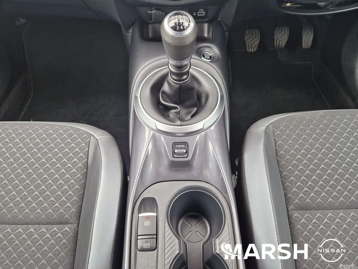 Nissan Juke SUV, Petrol, 2024, Black