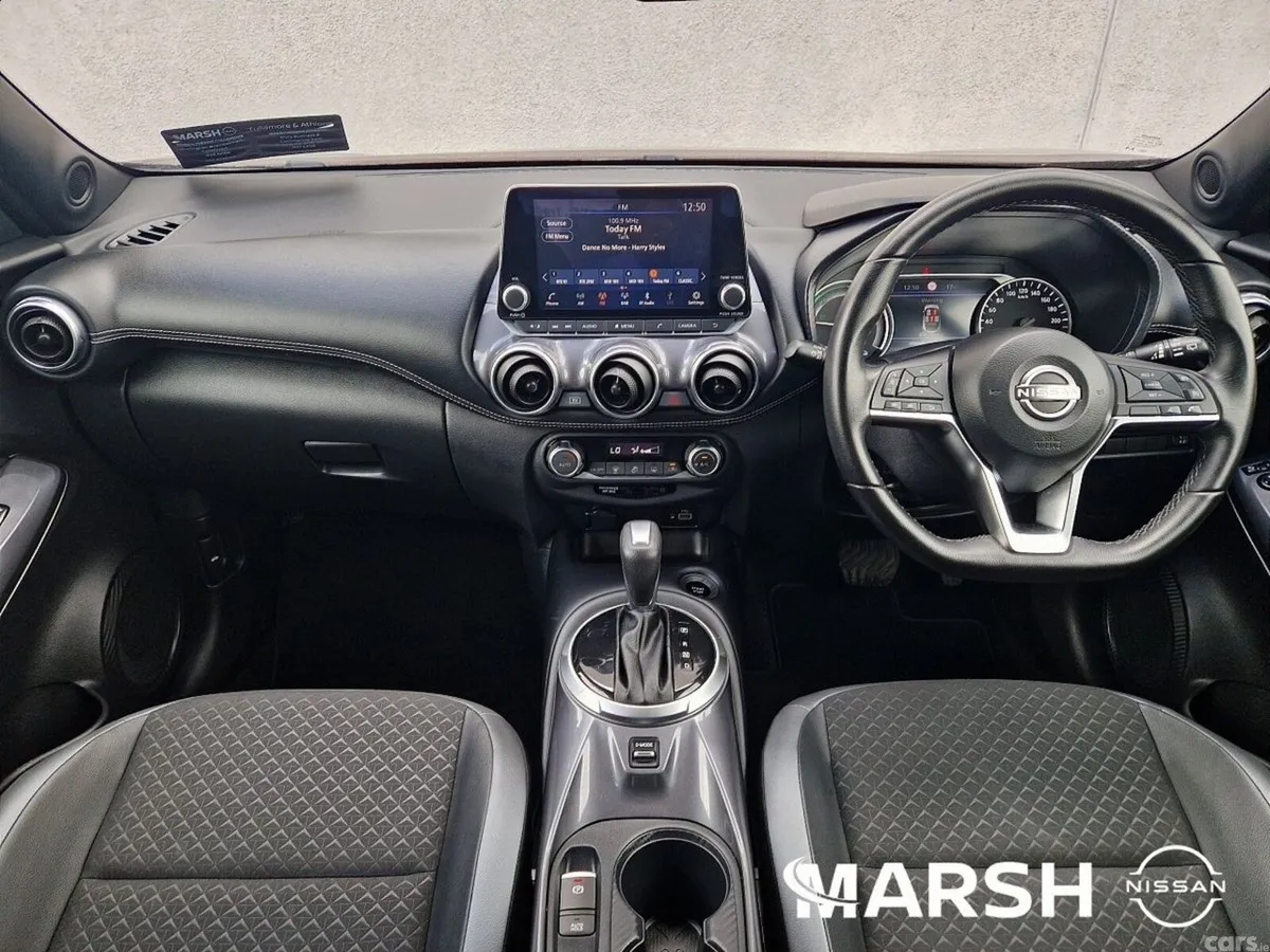Nissan Juke SUV, Petrol Hybrid, 2023, Red