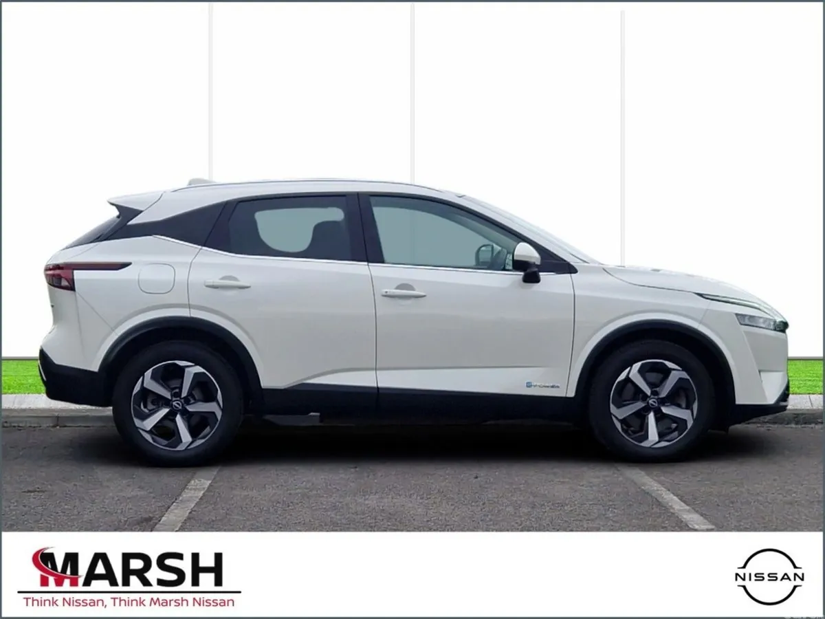 Nissan Qashqai SUV, Petrol Hybrid, 2023, White