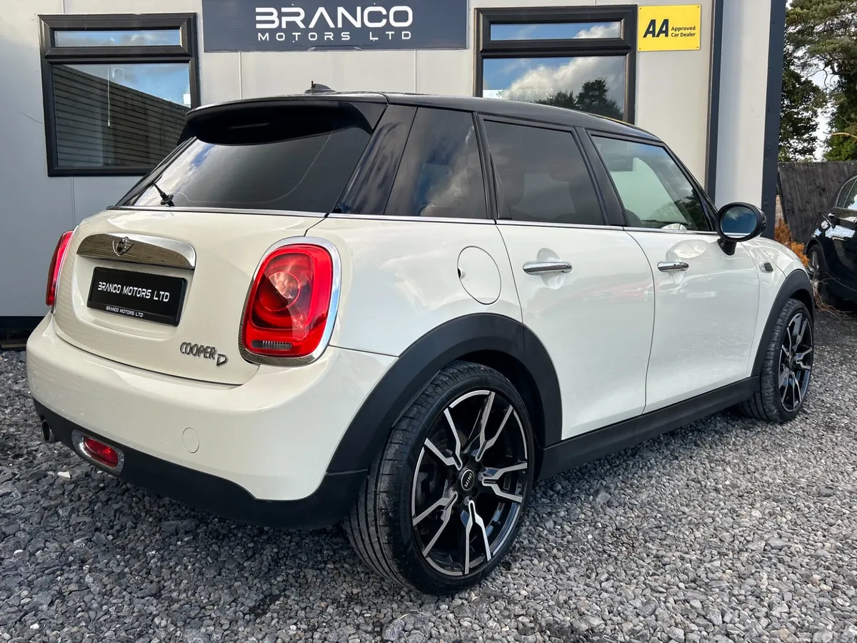 Mini Cooper Hatchback, Diesel, 2017, White