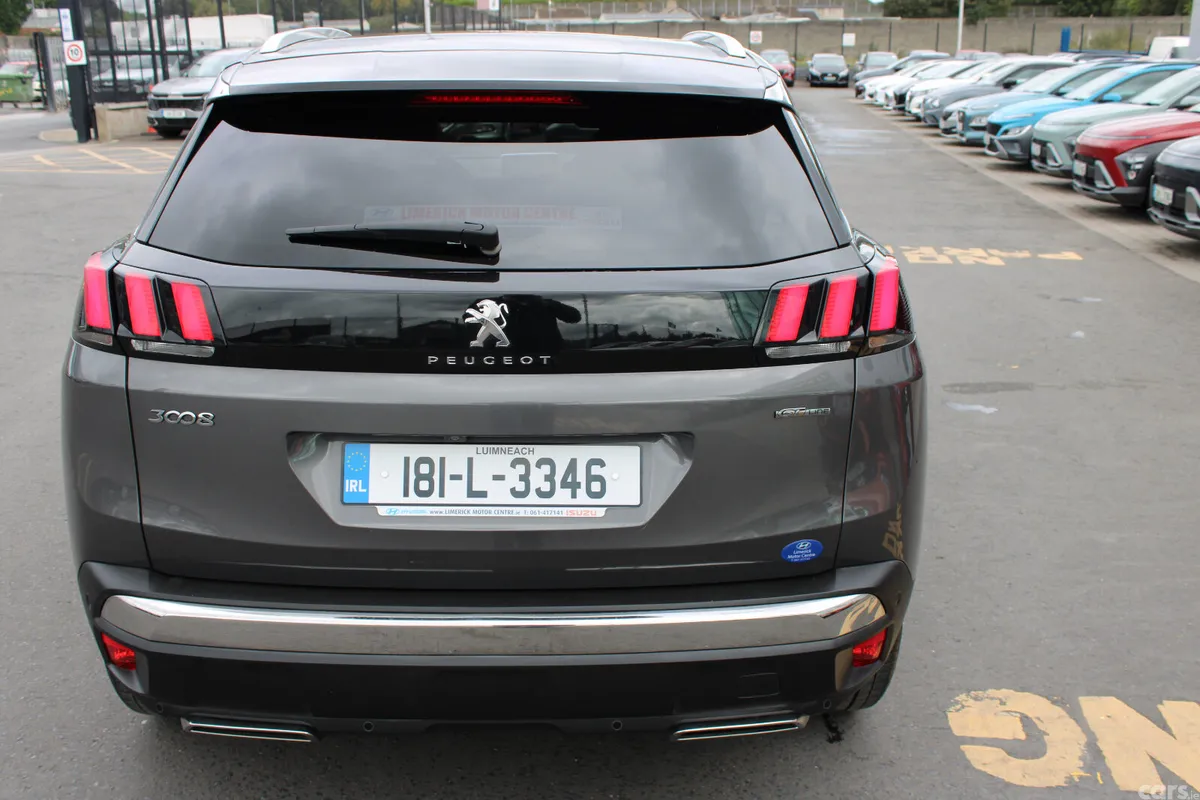 Peugeot 3008 MPV, Petrol, 2018, Grey