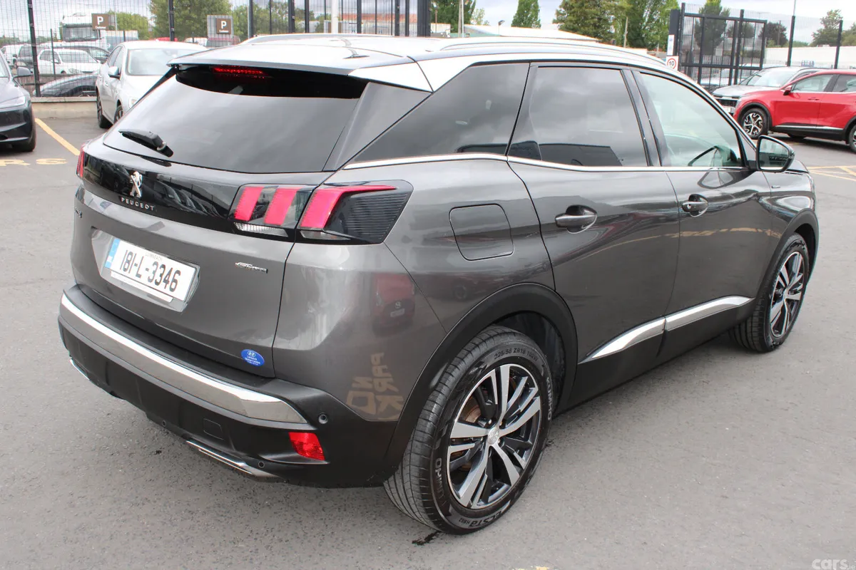 Peugeot 3008 MPV, Petrol, 2018, Grey