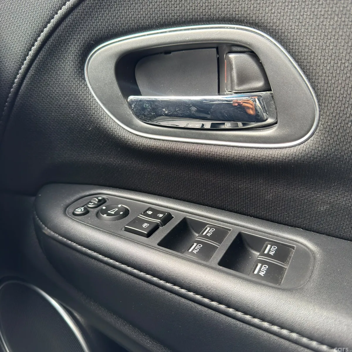 Honda Vezel Estate, Petrol Hybrid, 2018, White