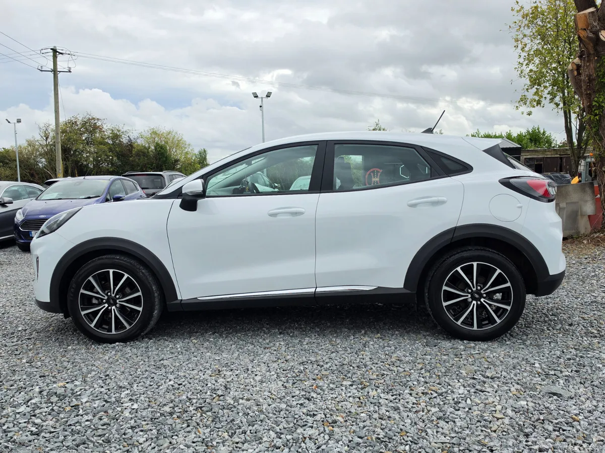 Ford Puma MPV, Petrol Hybrid, 2020, White