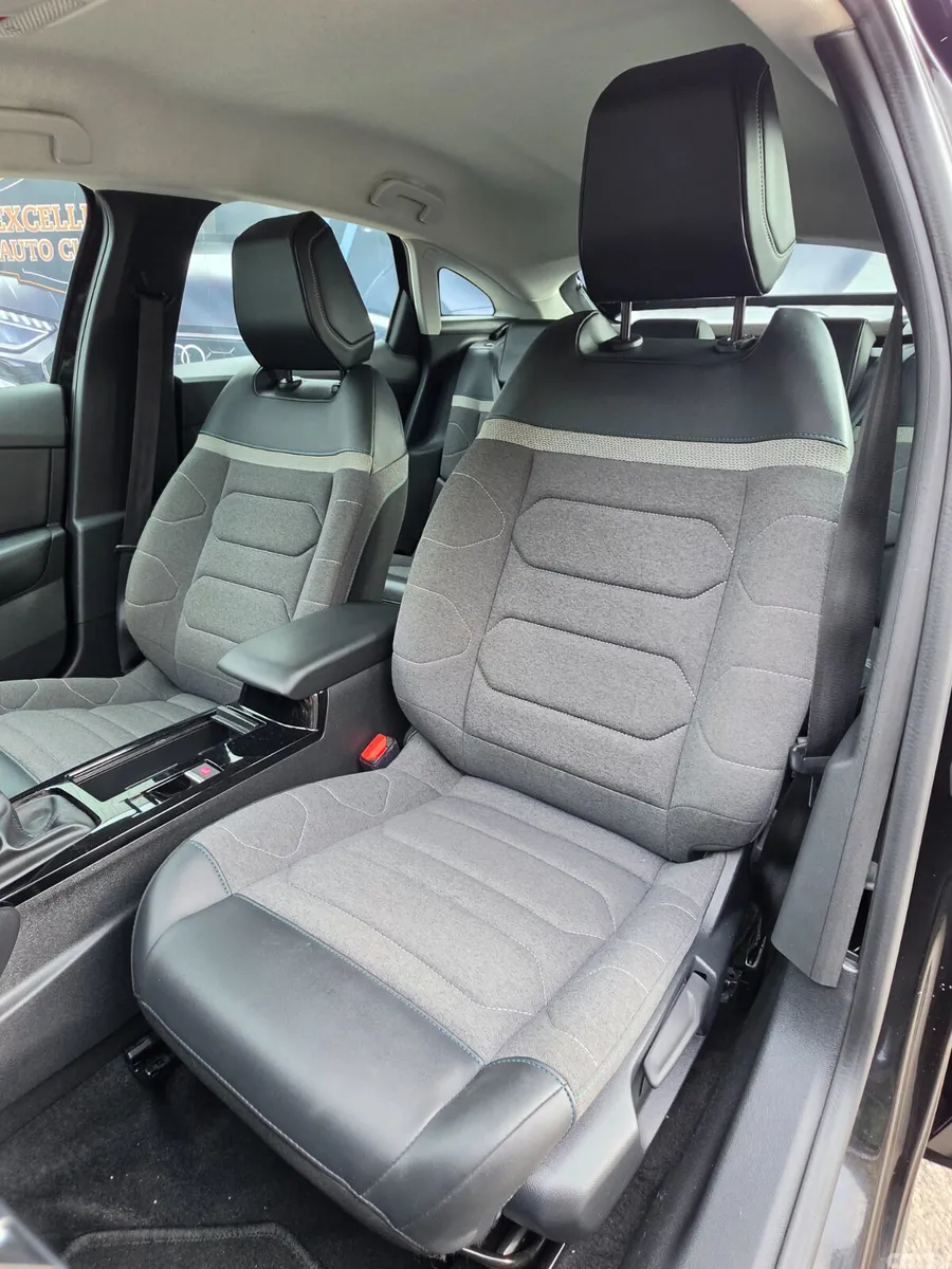 Citroen C4 Hatchback, Diesel, 2022, Black
