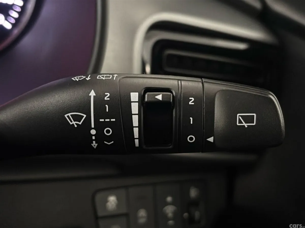 Kia Stonic Hatchback, Petrol Hybrid, 2021, Red