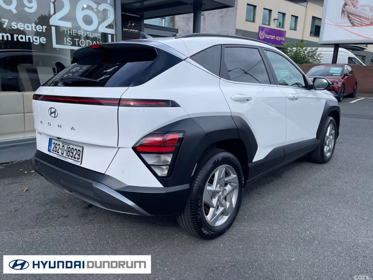 Hyundai KONA MPV, Petrol, 2026, White