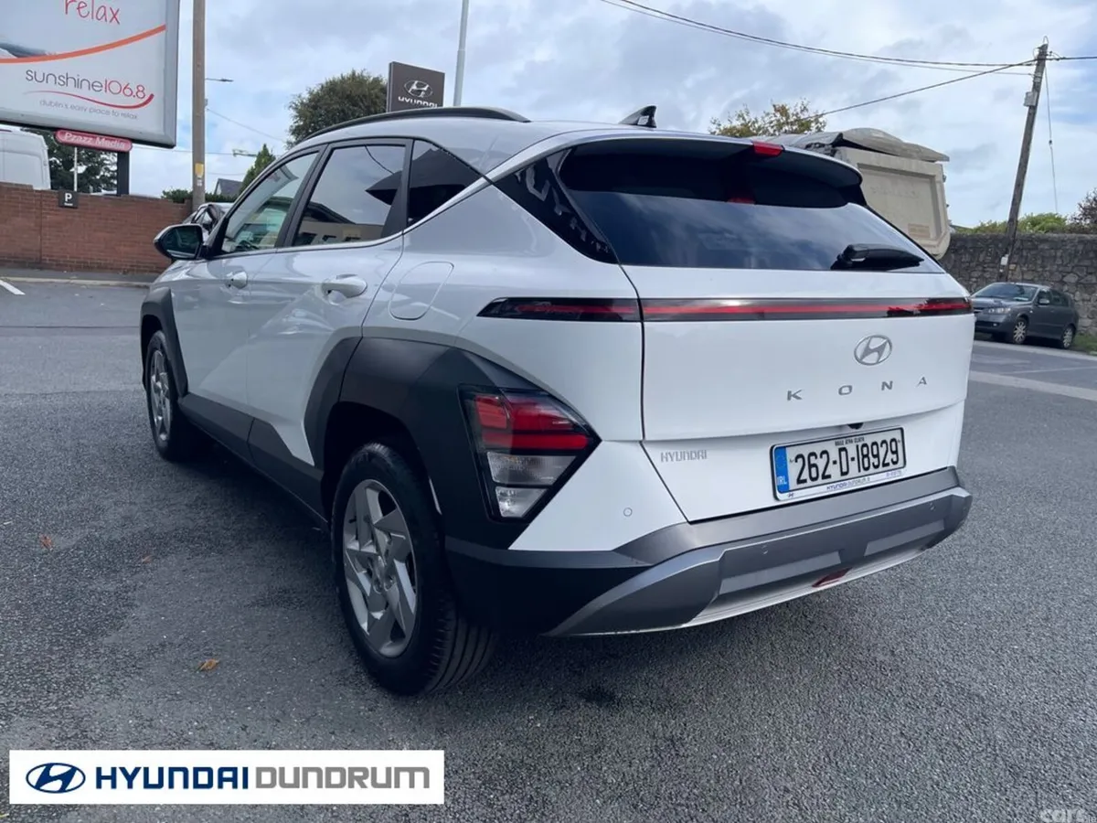 Hyundai KONA MPV, Petrol, 2026, White
