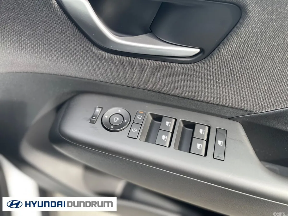 Hyundai KONA MPV, Petrol, 2026, White