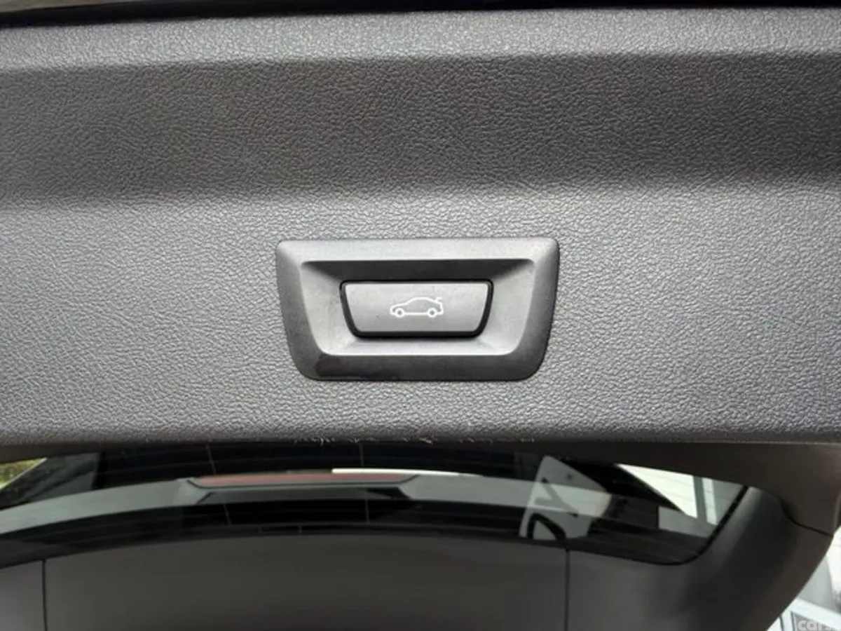 BMW X3 SUV, Petrol Plug-in Hybrid, 2023, Black
