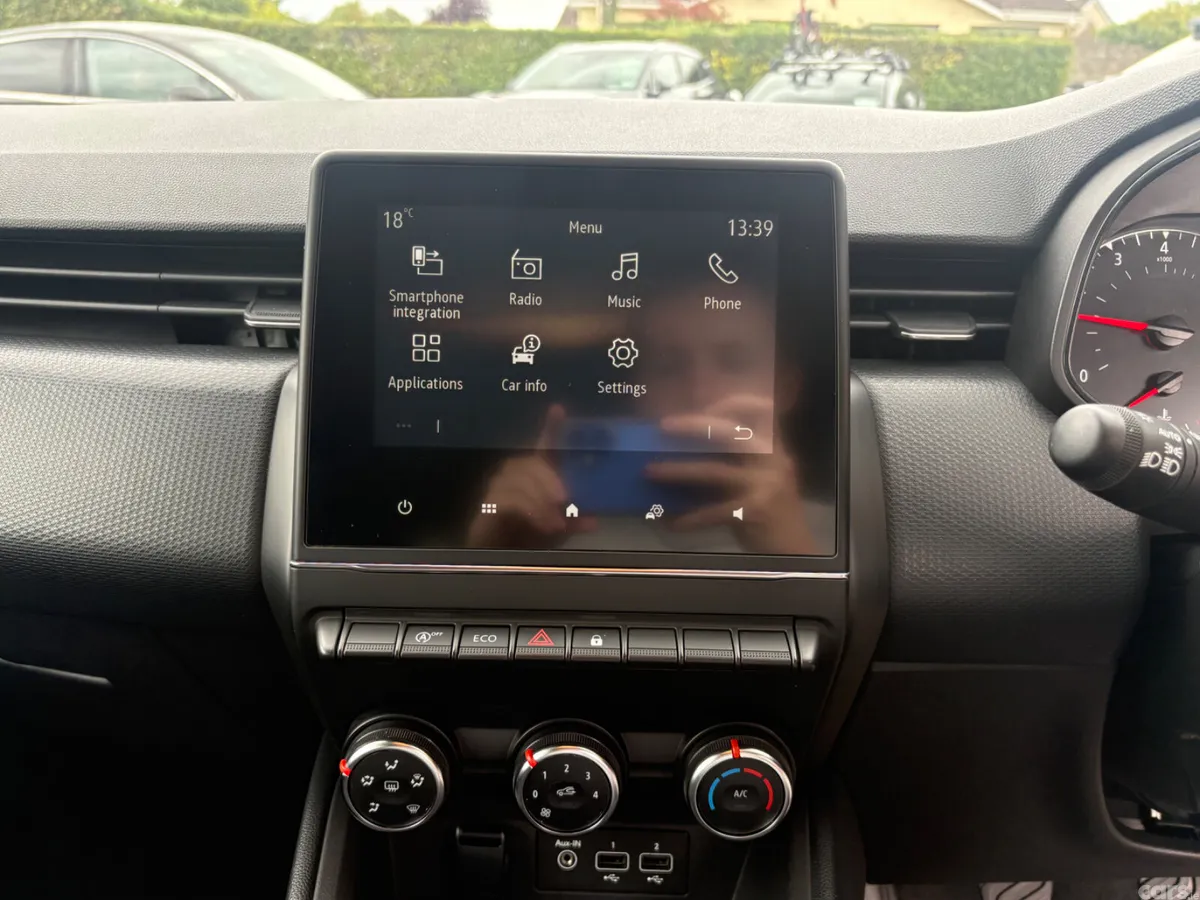Renault Clio Hatchback, Petrol, 2023, Grey