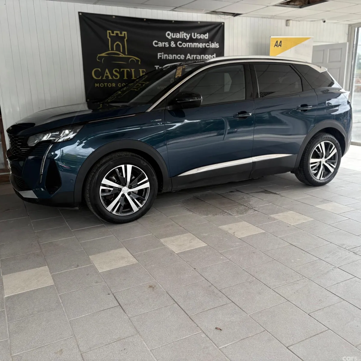 Peugeot 3008 Hatchback, Petrol Hybrid, 2023, Blue