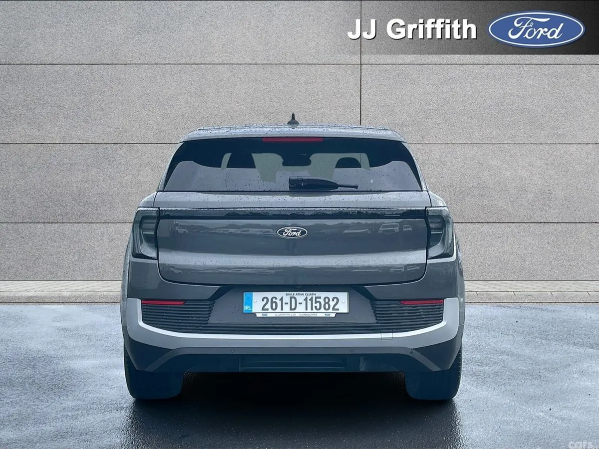 Ford Explorer MPV, Electric, 2026, Grey