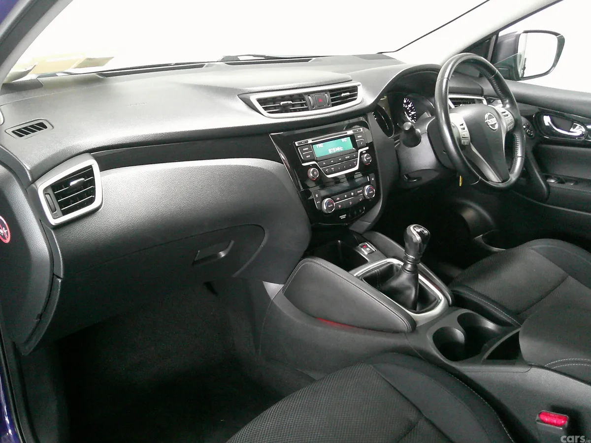 Nissan Qashqai Hatchback, Diesel, 2016, Blue