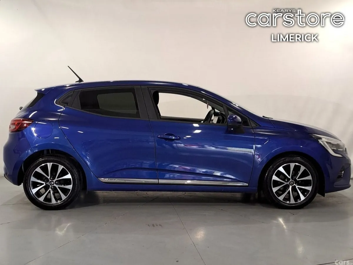 Renault Clio Hatchback, Petrol, 2021, Blue