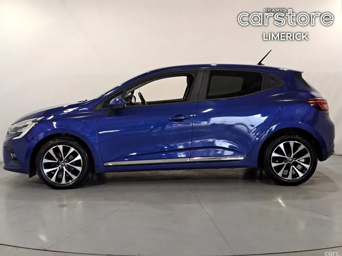 Renault Clio Hatchback, Petrol, 2021, Blue
