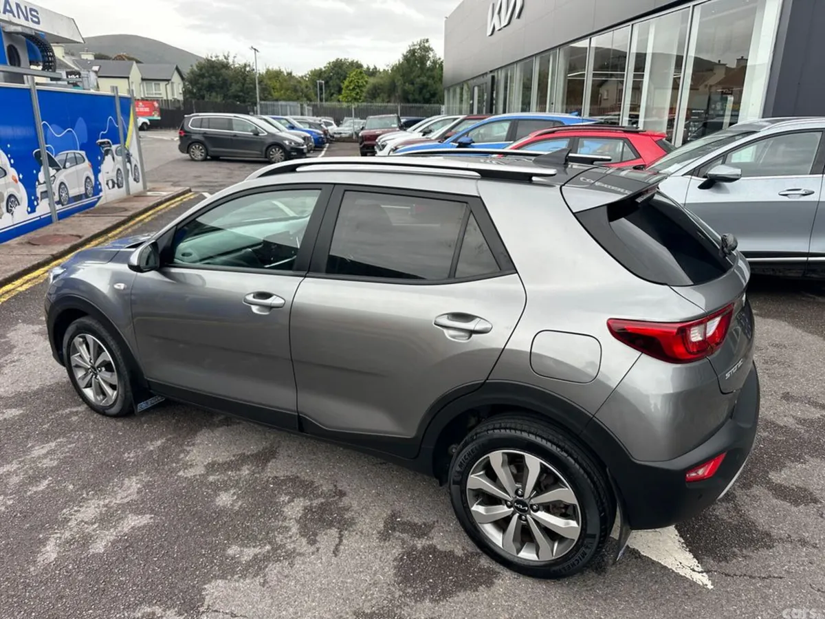 Kia Stonic Estate/Jeep, Petrol, 2024, Grey