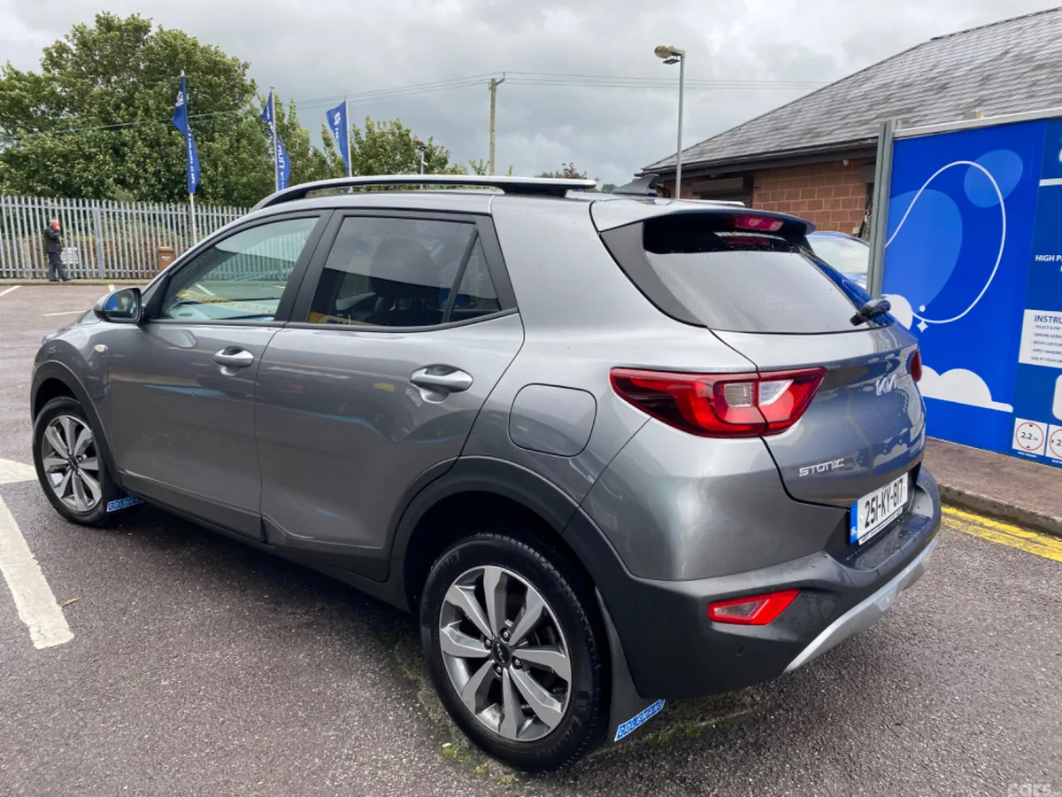 Kia Stonic Estate/Jeep, Petrol, 2025, Grey