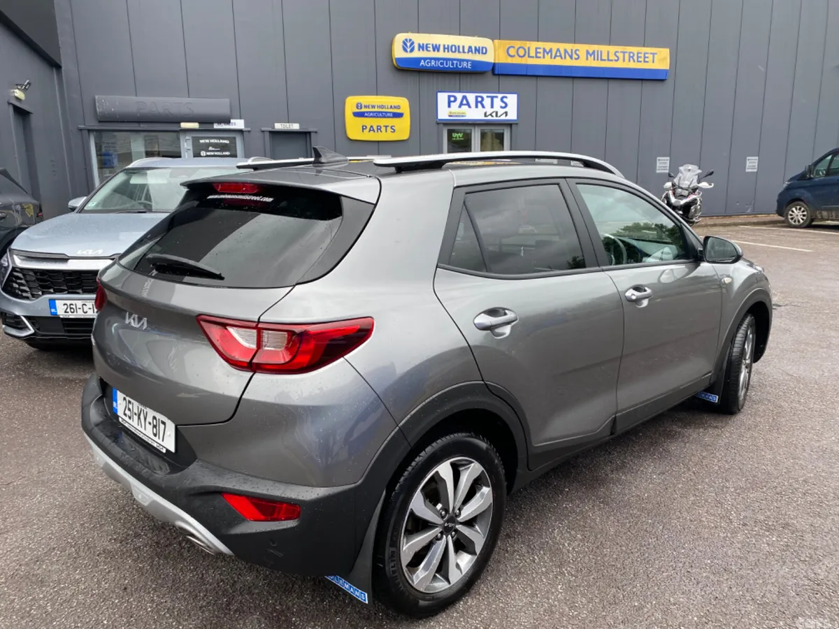 Kia Stonic Estate/Jeep, Petrol, 2025, Grey