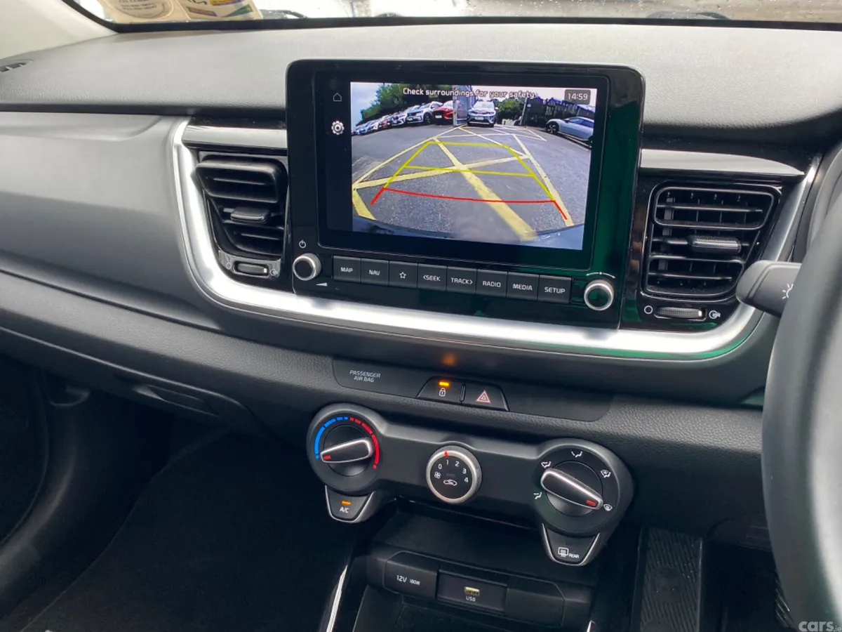 Kia Stonic Estate/Jeep, Petrol, 2025, Grey