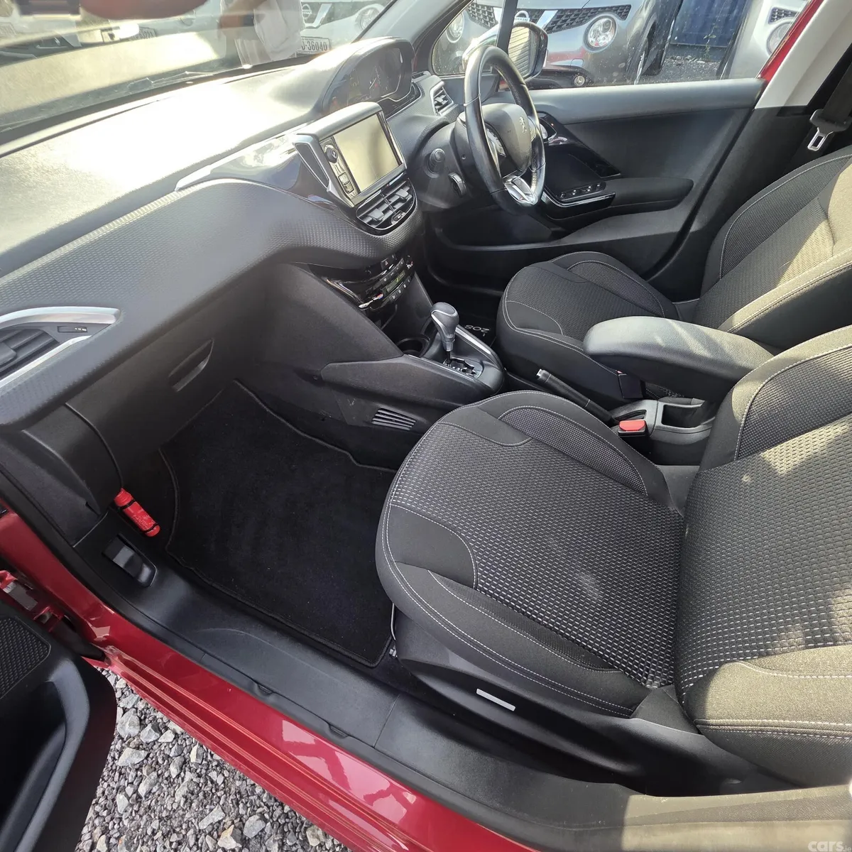 Peugeot 208 Hatchback, Petrol, 2018, Red