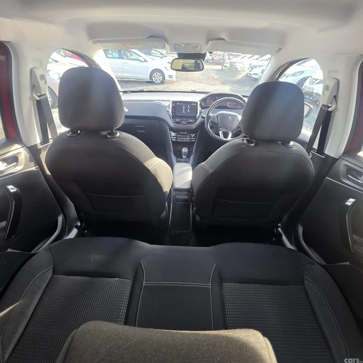 Peugeot 208 Hatchback, Petrol, 2018, Red