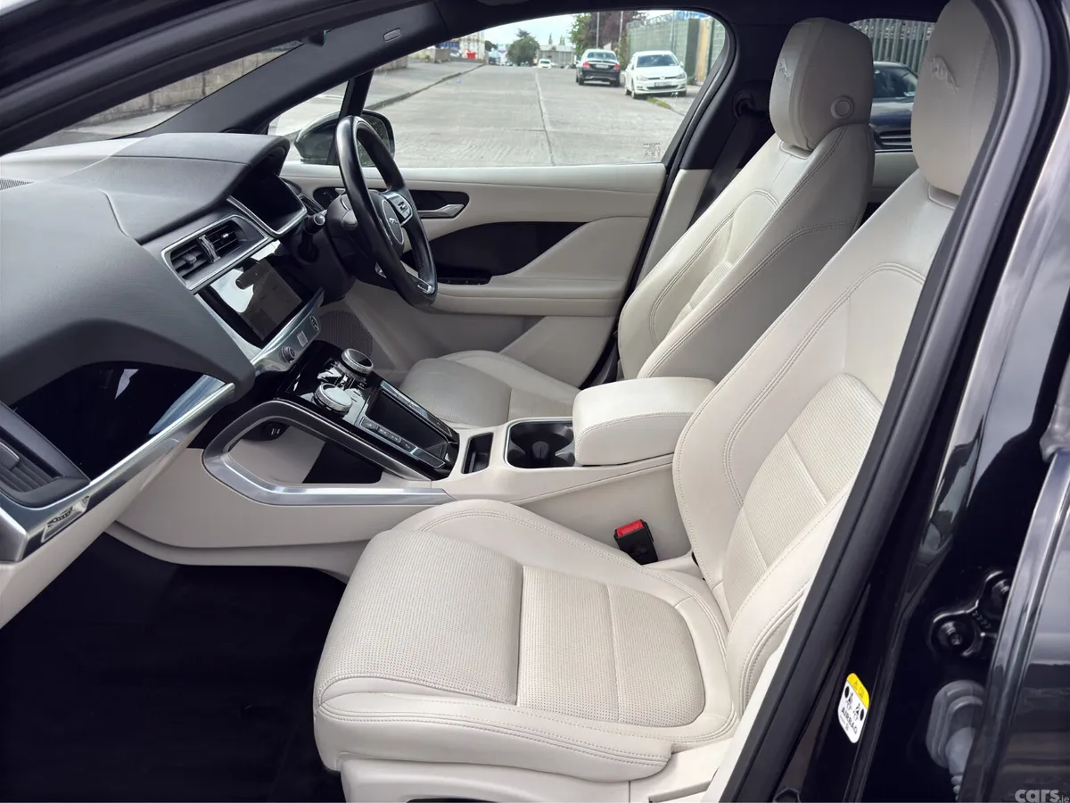 Jaguar I-Pace Hatchback, Electric, 2023, Black