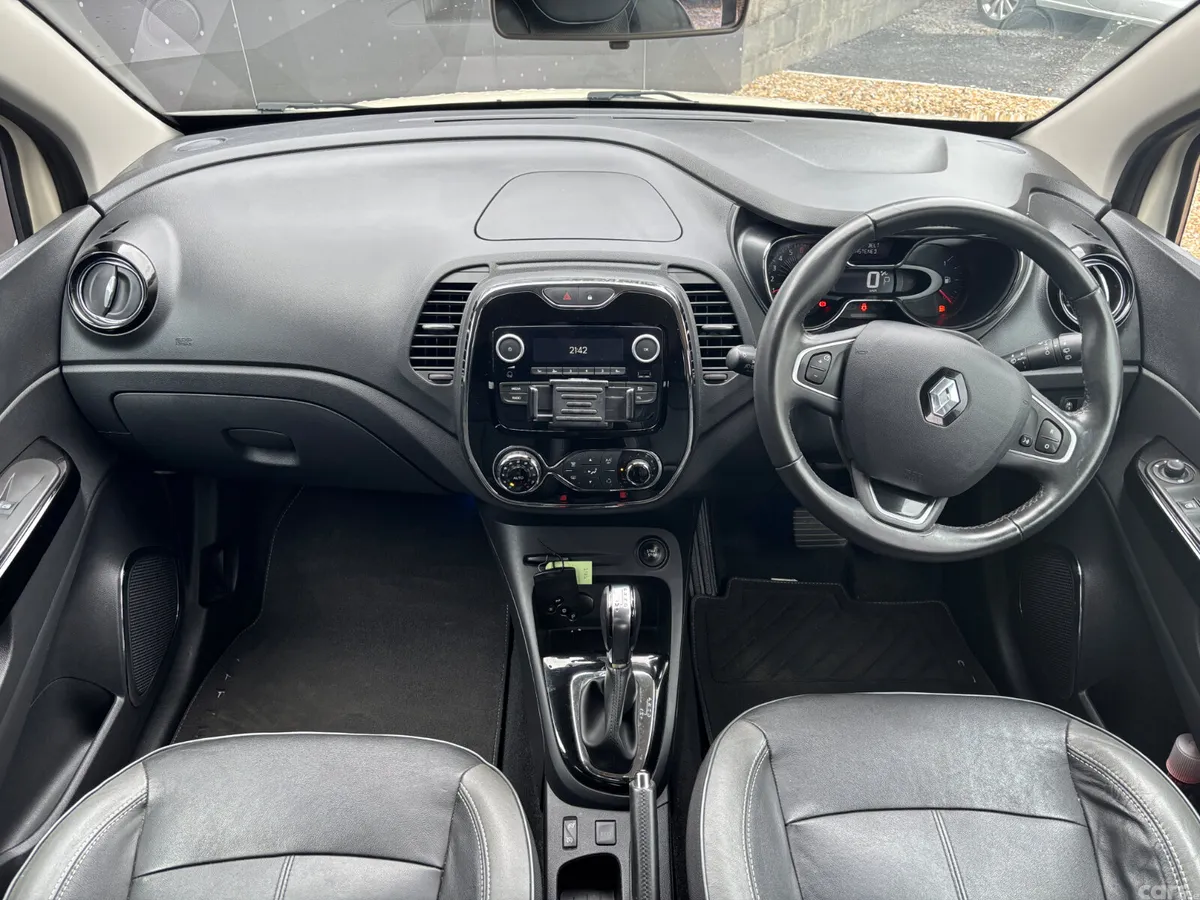 Renault Captur Hatchback, Petrol, 2017, Beige
