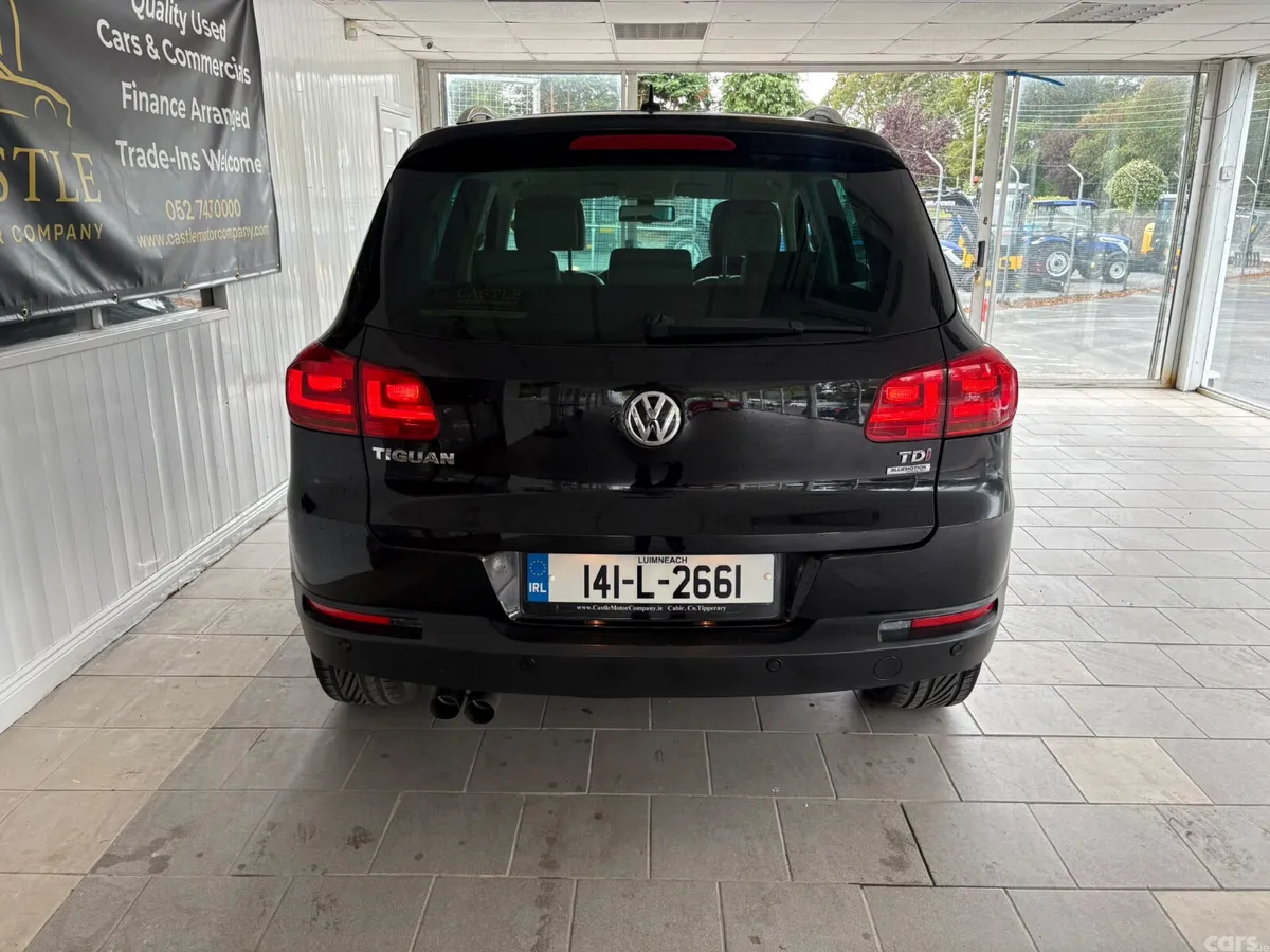 Volkswagen Tiguan SUV, Diesel, 2014, Black