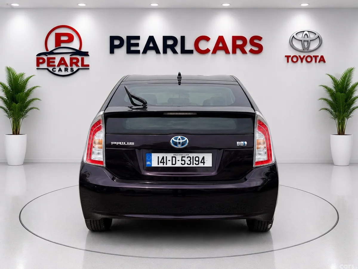 Toyota Prius Hatchback, Petrol Hybrid, 2014, Purple