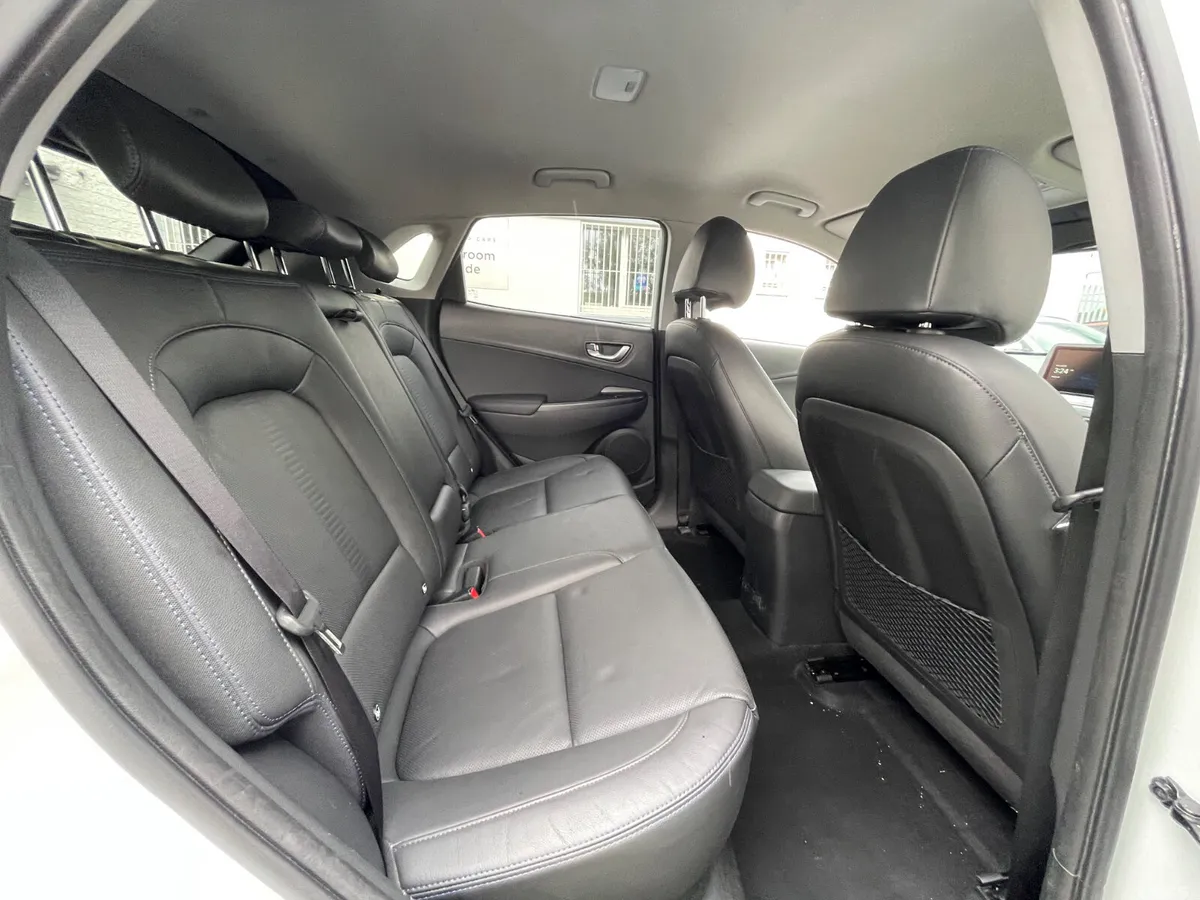 Hyundai KONA MPV, Electric, 2022, White