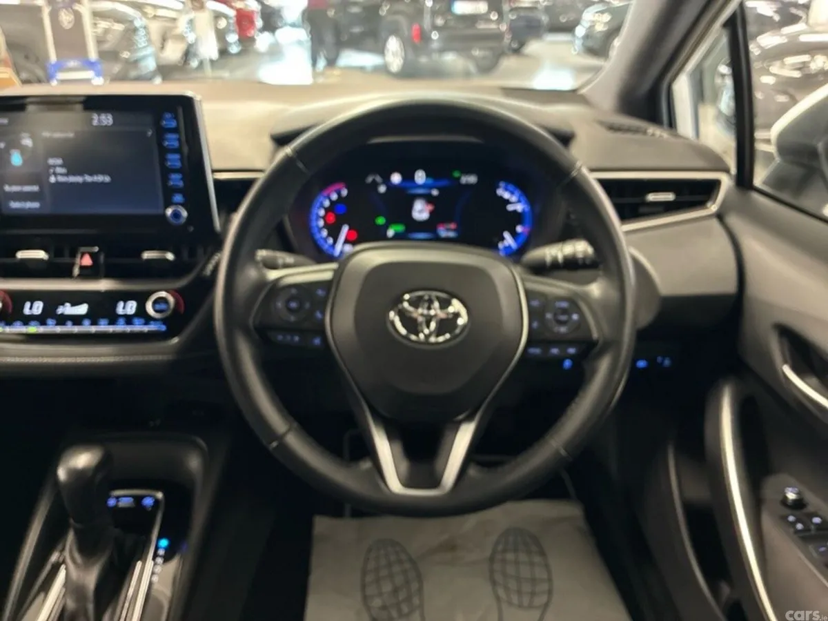 Toyota Corolla Hatchback, Petrol Hybrid, 2023, White