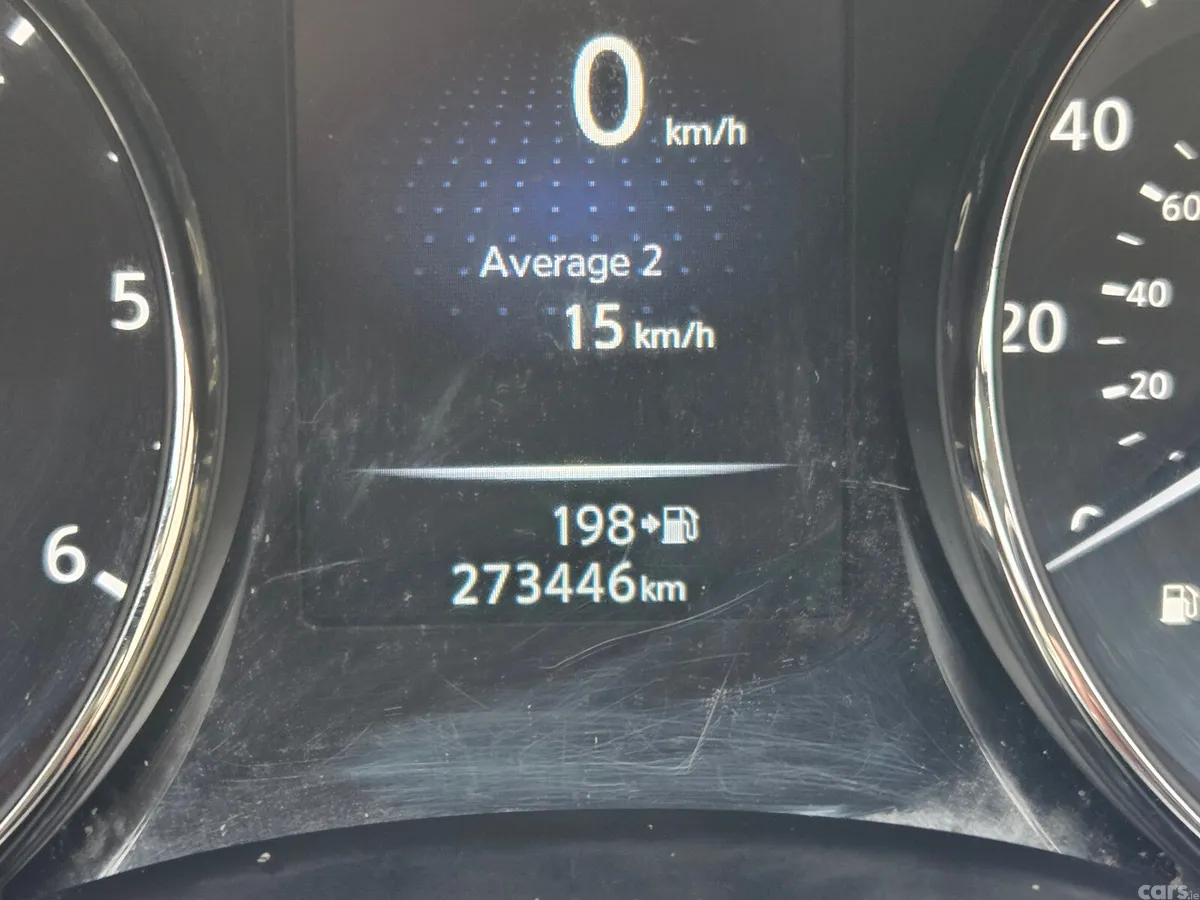Nissan Qashqai Hatchback, Diesel, 2016, Red