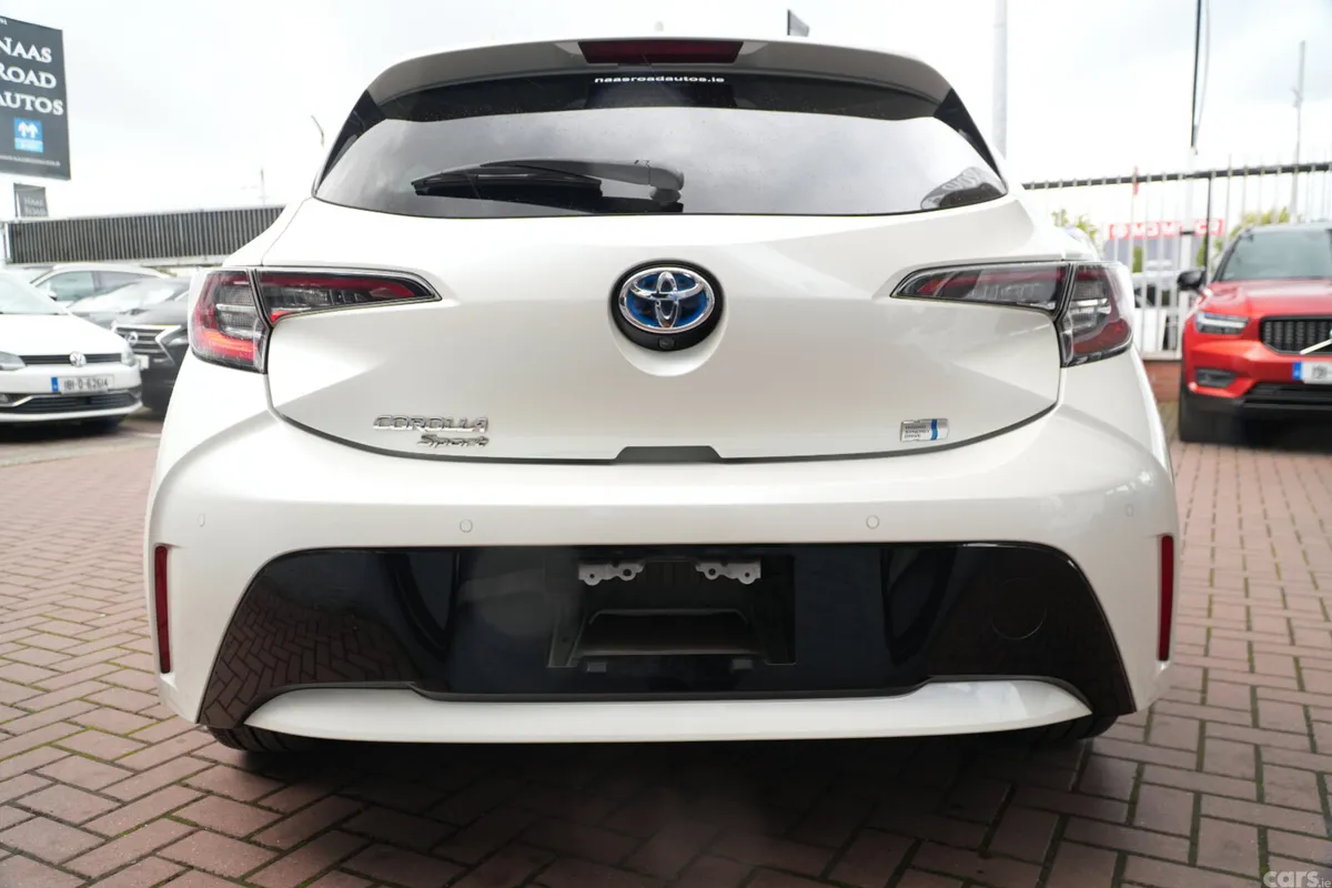 Toyota Corolla Hatchback, Petrol Hybrid, 2019, White