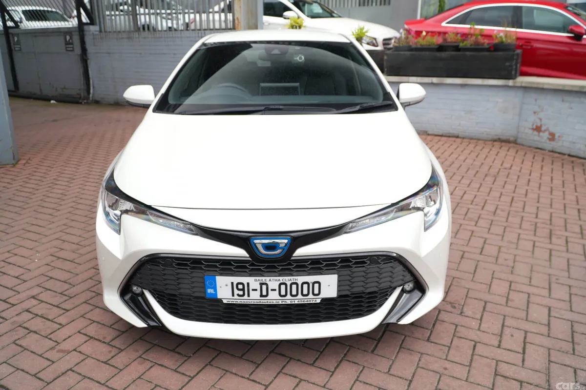 Toyota Corolla Hatchback, Petrol Hybrid, 2019, White