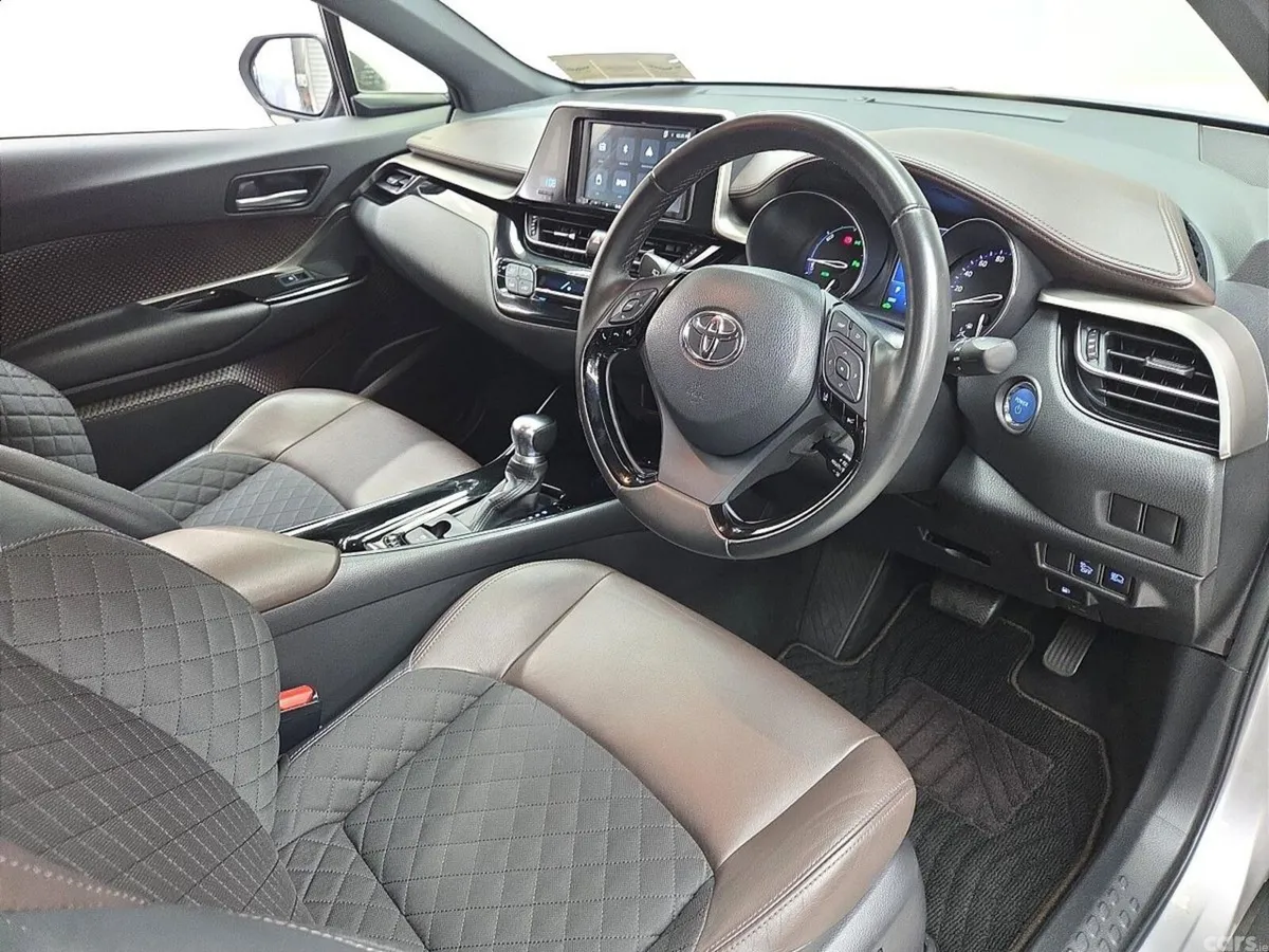 Toyota C-HR SUV, Petrol Hybrid, 2017, Grey