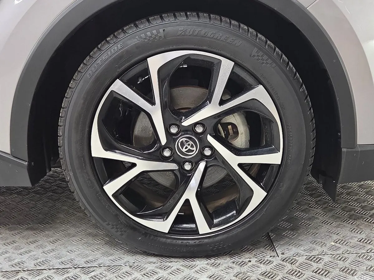 Toyota C-HR SUV, Petrol Hybrid, 2017, Grey
