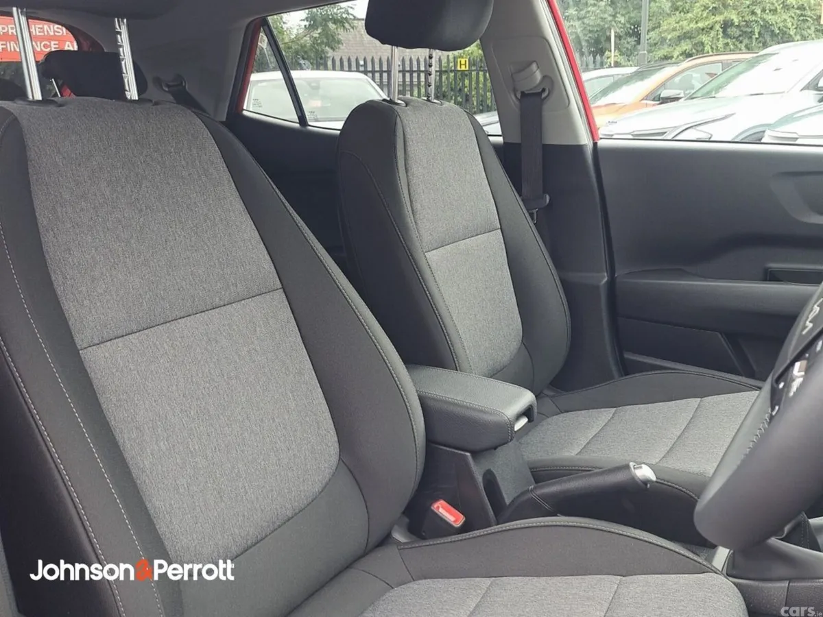 Kia Stonic Estate, Petrol Hybrid, 2026, Red