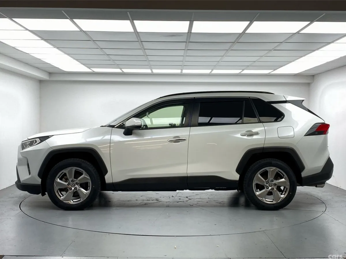 Toyota RAV4 SUV, Petrol, 2021, White