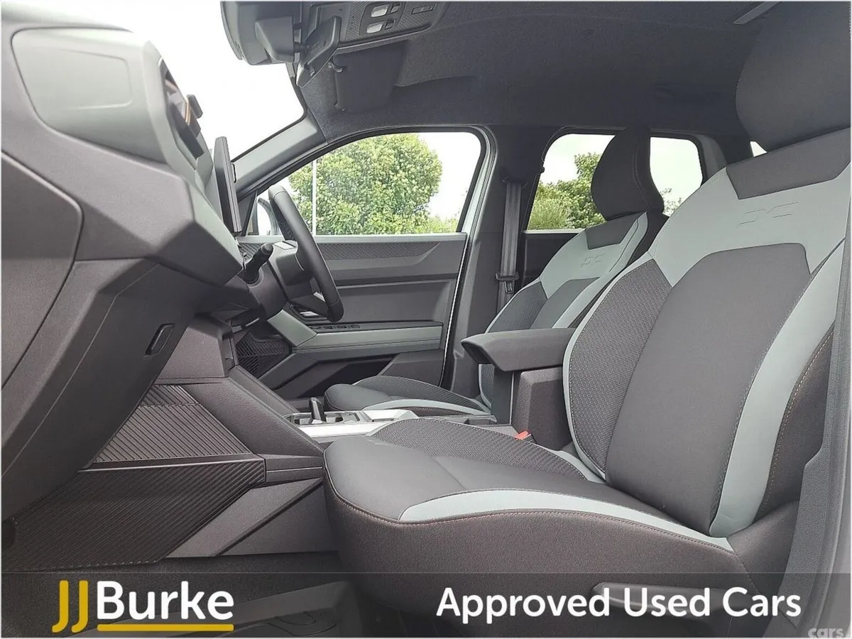 Dacia Duster SUV, Petrol Hybrid, 2026, White