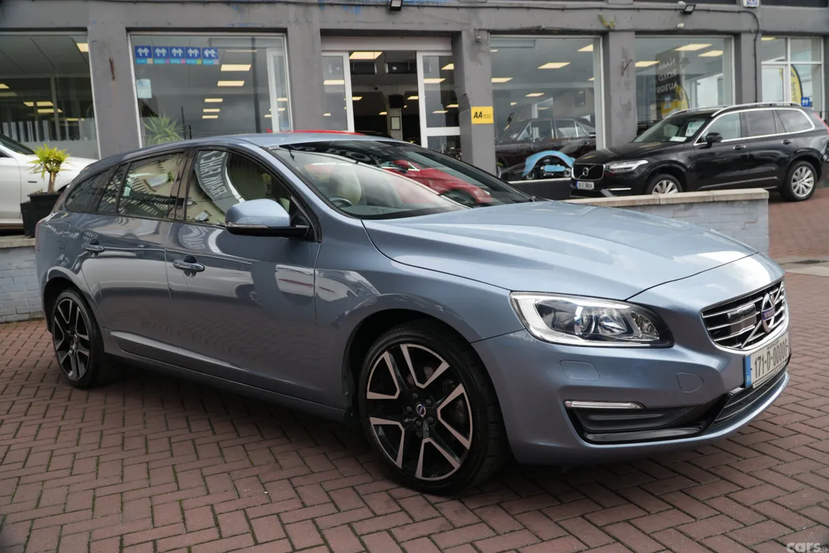Volvo V60 Estate, Diesel, 2017, Blue