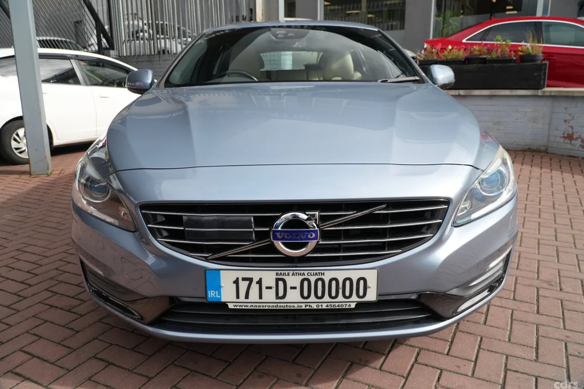 Volvo V60 Estate, Diesel, 2017, Blue