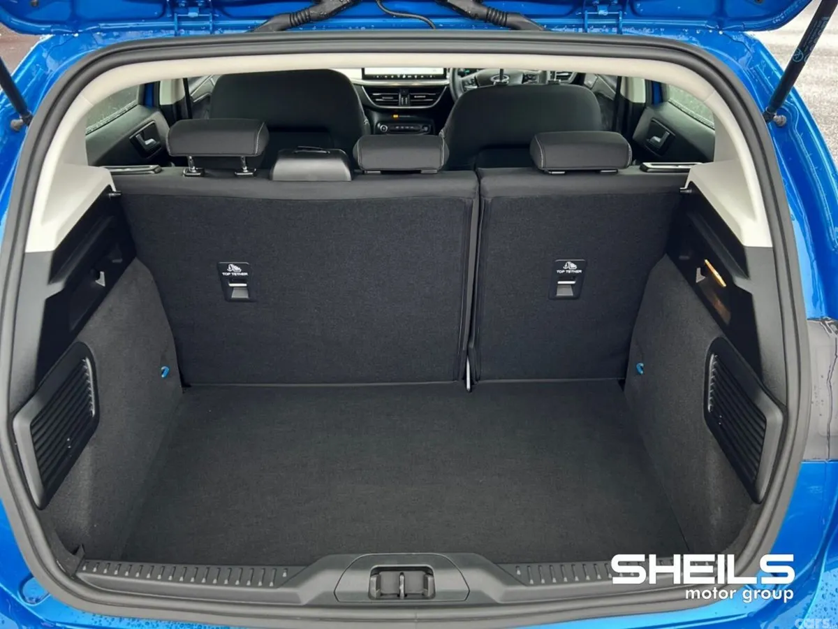 Ford Focus Hatchback, Diesel, 2024, Blue