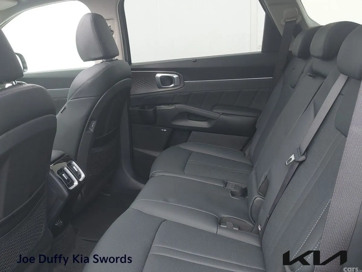Kia Sorento SUV, Petrol Plug-in Hybrid, 2027, Grey