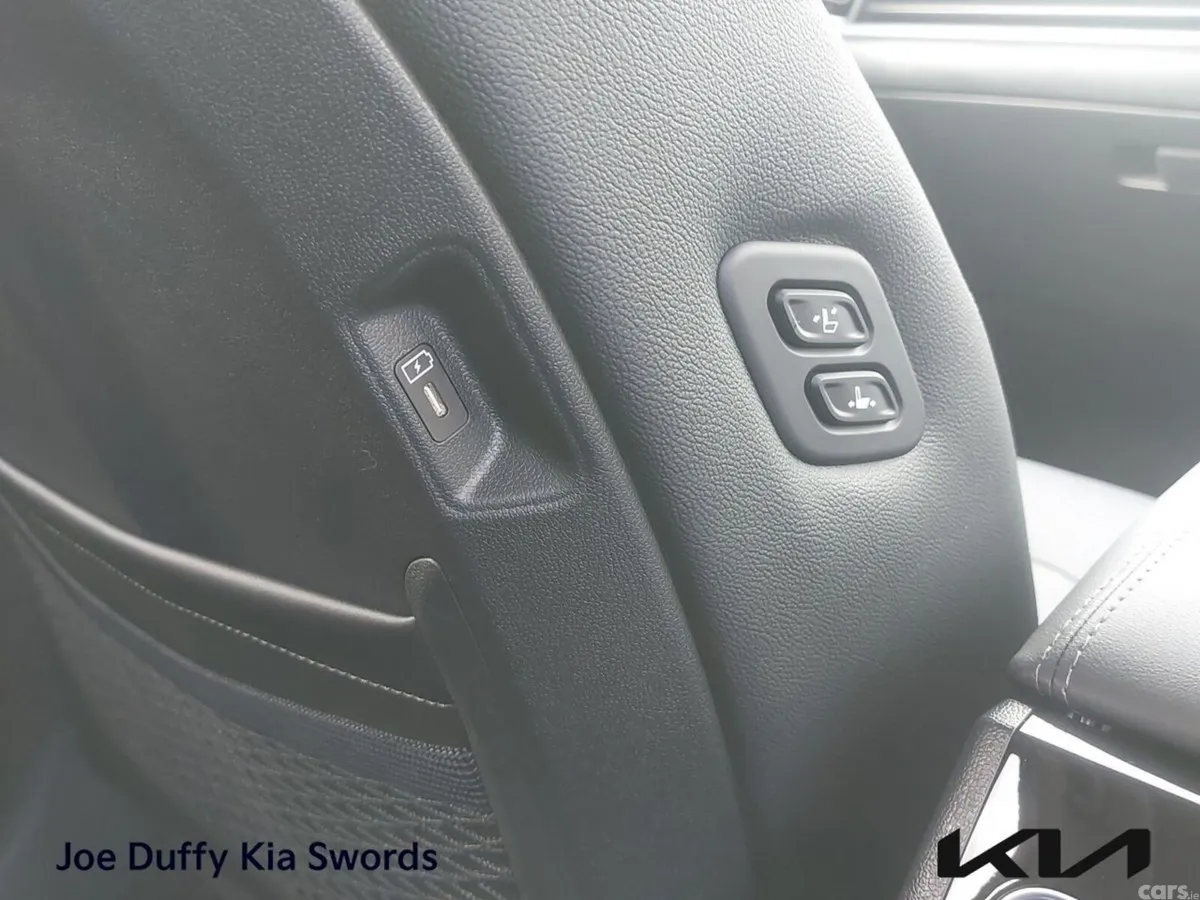 Kia Sorento SUV, Petrol Plug-in Hybrid, 2027, Grey